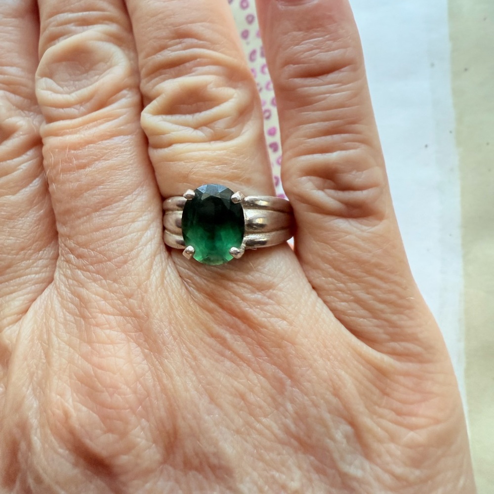 Taxco Green Oval Gemstone Silver Ring